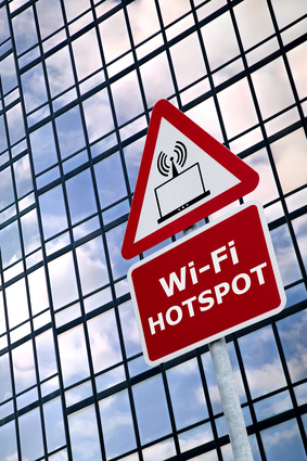   Solutions Wifi Hotspot  1400Mb Solution Wifi et HotSpot pour camping : bases loisirs 200 accès simultanés avec 10 bornes wifi puissantes installées en extérieur
